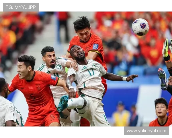 中国男足世预赛关键战告捷年轻阵容展现韧性与希望引发球迷热议与期待